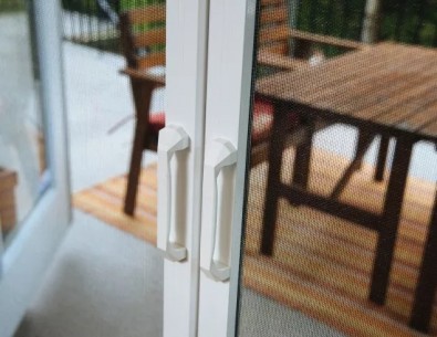 PHANTOM RETRACTABLE / MANUAL DOOR