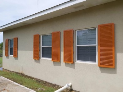 HINGE COLONIAL SHUTTERS