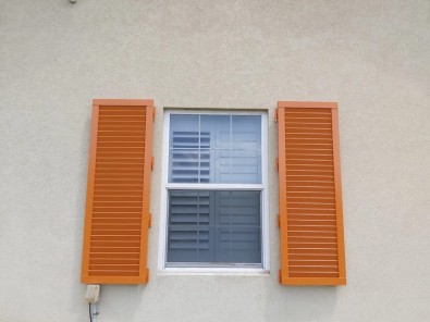 HINGE COLONIAL SHUTTERS