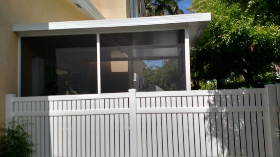 PATIO ENCLOSURE WITH INSULATED ROOF