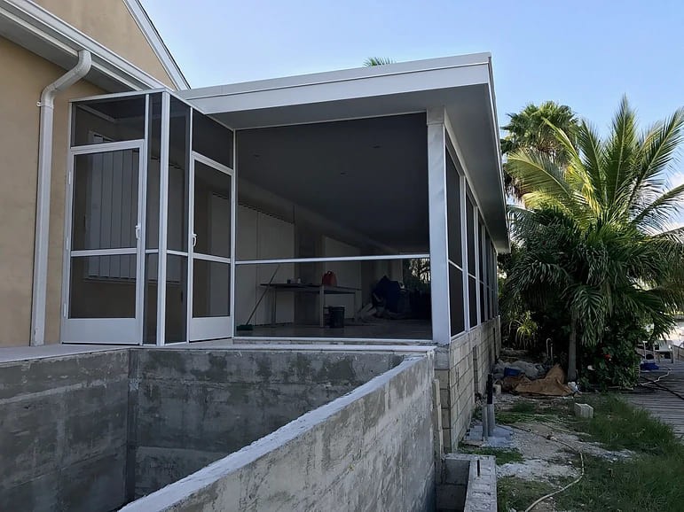 PATIO ENCLOSURE WITH INSULATED ROOF